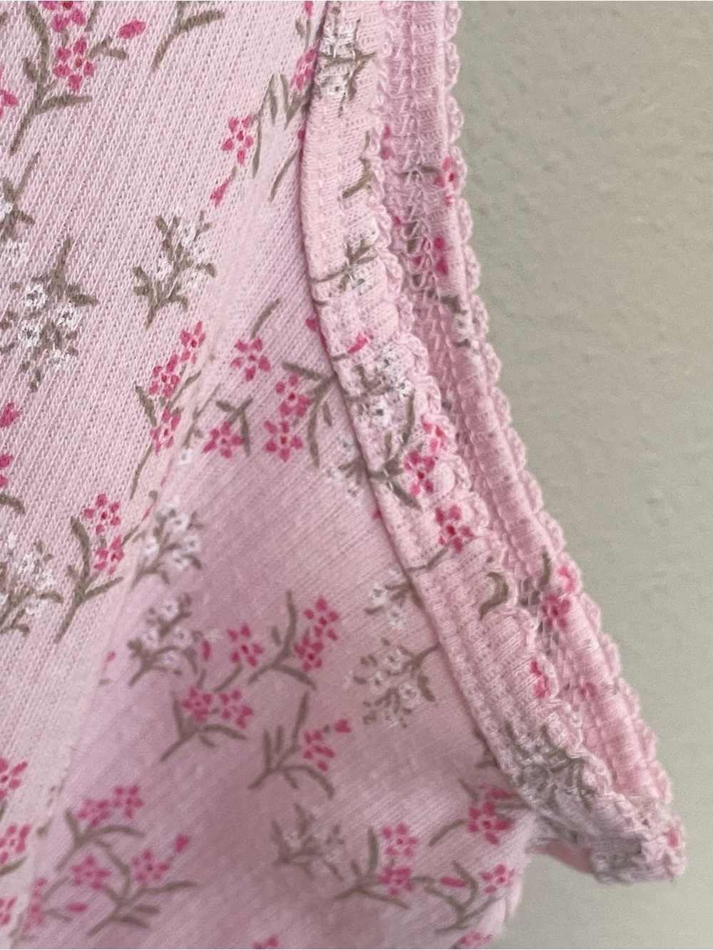 Basic Editions Size M Pink Ditsy Floral Tank Top - Picture 4 of 7